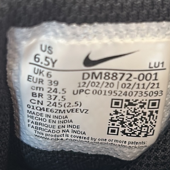 NIKE Court Borough Mid 2 Sneakers. - Picture 7 of 8